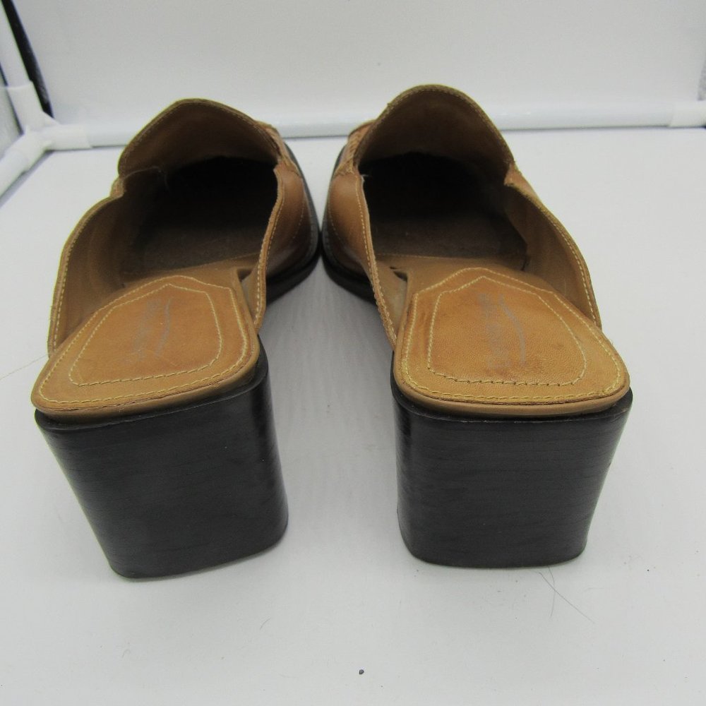 DENVER HAYES LEATHER SHOES. TAN. SIZE 7 1/2. - Picture 5 of 9